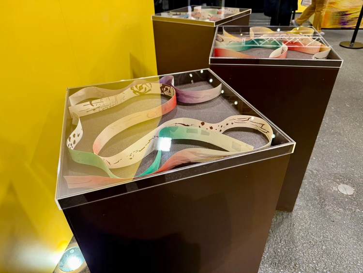 東京藝術大学デザイン科学生によるアート作品展示の全景