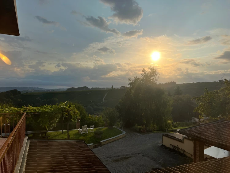 一生に一度は訪れたい。イタリアワインの贅沢旅【バローロ編】_5_2