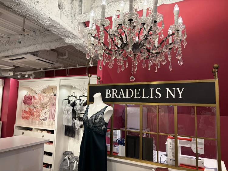 産後の体型変化に終止符！【ブラデリスニューヨーク】で出会った運命の1着_1