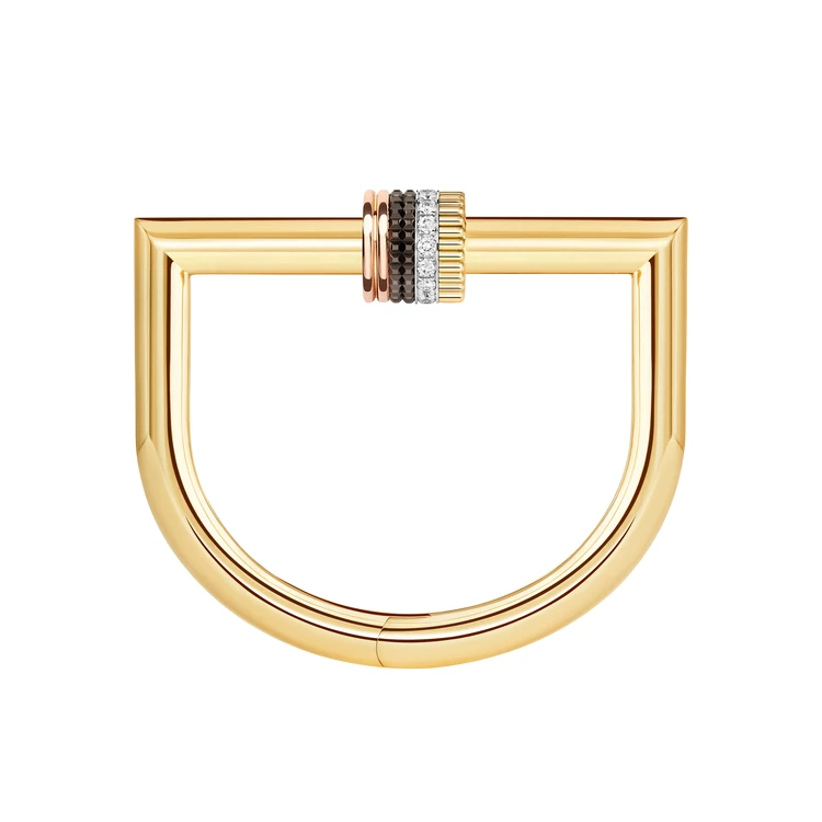 キャトル クラシック バングル ¥7854000(予定価格)(イエローゴールド、ピンクゴールド、ホワイトゴールド、ダイヤモンド、ブラウンPVD)