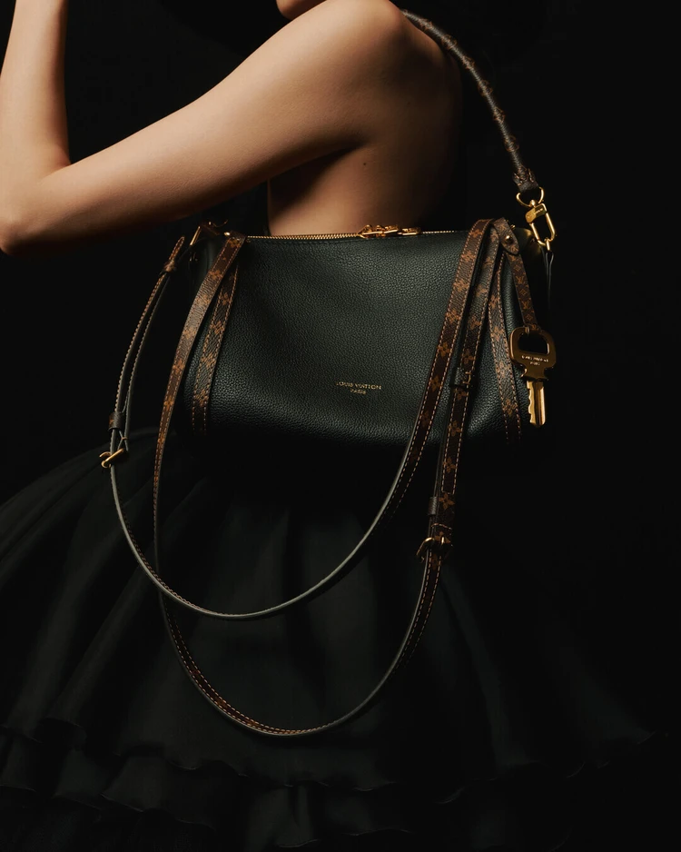 ルイ·ヴィトン 新作シグネチャーバッグ「エクスプレス」