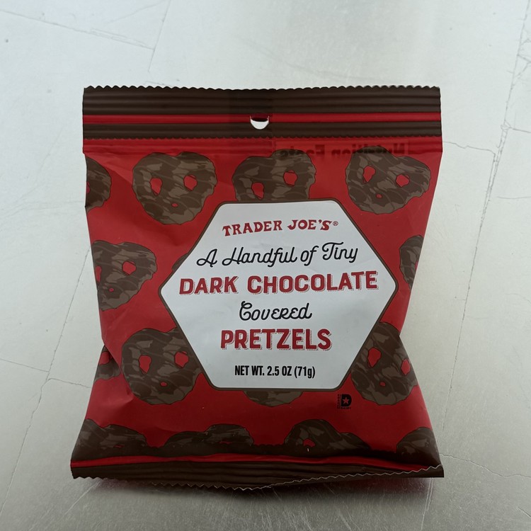 Dark Chocolate Pretzelsの商品画像