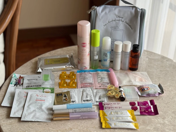 トラベルポーチの中身