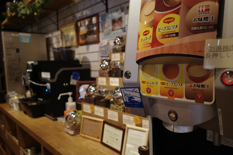 TOKICAFE 穴場カフェ 設備 飲み放題
