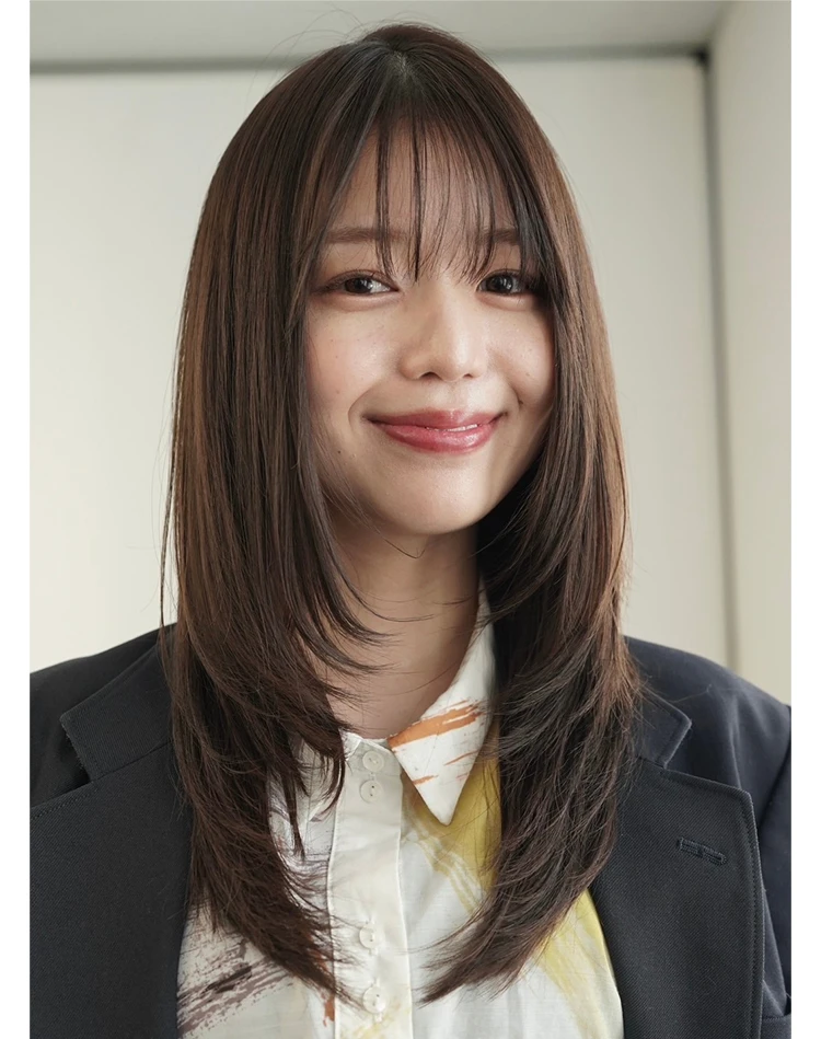 トレンドのロングレイヤー　正面