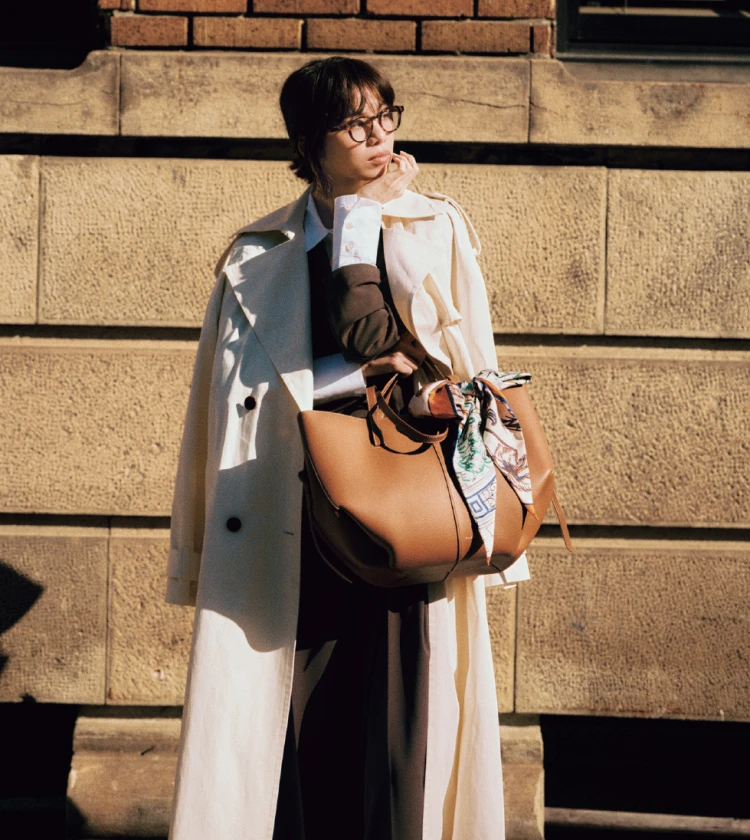 春の本命バッグNo.1！持つだけで旬度がアップする「舟型ウォルナット」バッグ5選