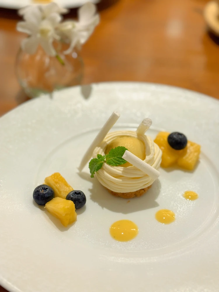 ハレクラニ沖縄　レストラン　人気