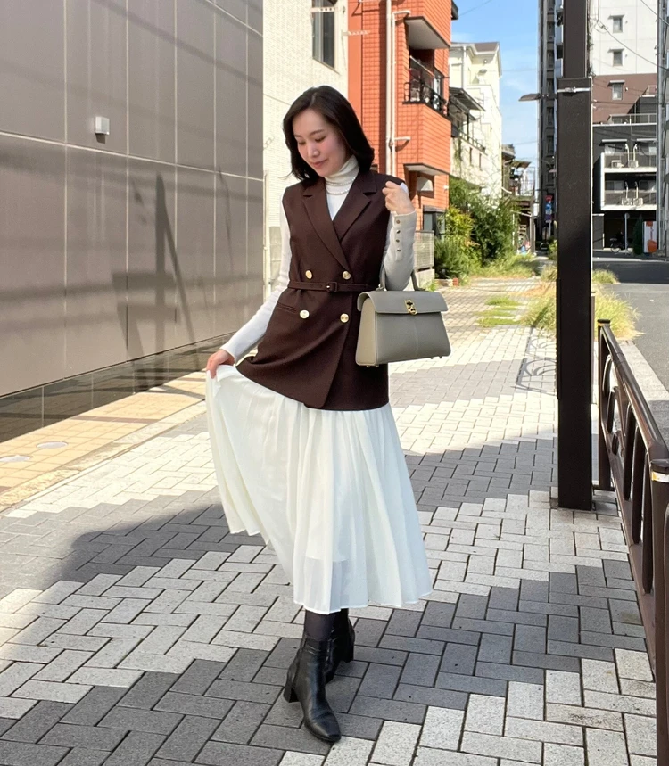 レイヤードが楽しい！ジレを使った冬のブラウンコーデ#ファッション部_1