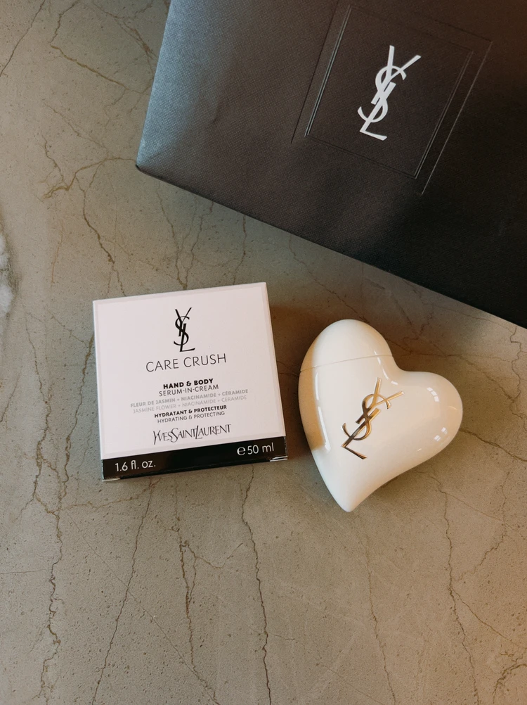YSL 新発売ケアクラッシュ　セラム クリーム YSL新作 ケアクラッシュセラムクリームをひと足お先にお試し｜＠BAILA