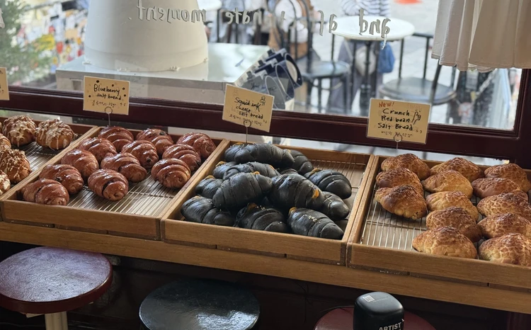 ARTIST BAKERYの人気塩パンラインナップ