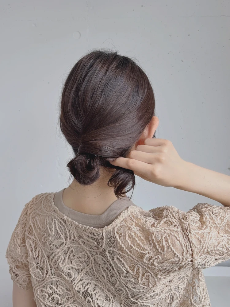 30代髪型・ミディアムのヘアアレンジ 2