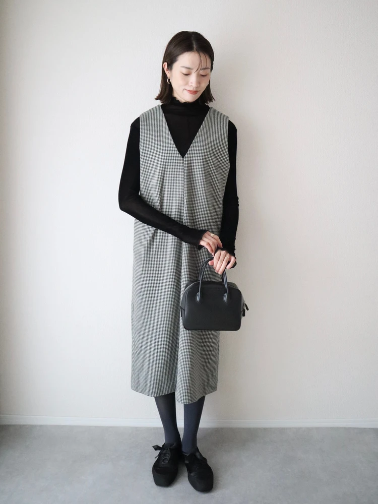 VIVAIA　ヴィヴァイア　レースアップ サテン スニーカーリーナ　Cristina　ブラック　Black　コーデ　トレンド　バレエ　コア