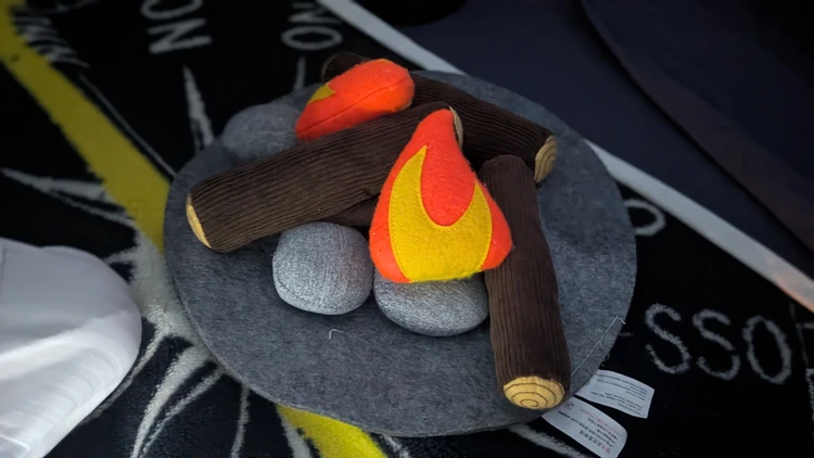 焚き火のおもちゃ