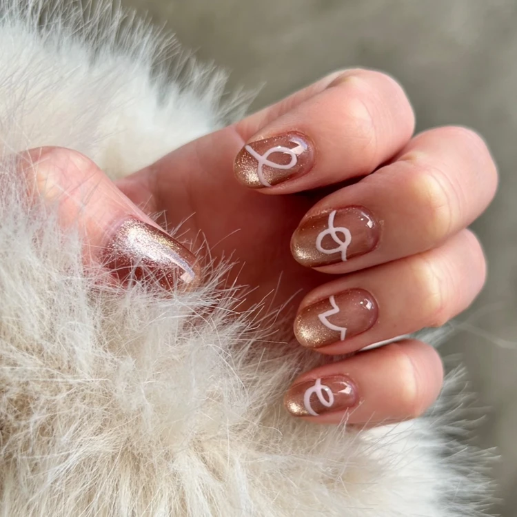 ブラウン マグネットネイル パステルピンク アート バレンタインネイル デザイン 冬ネイル