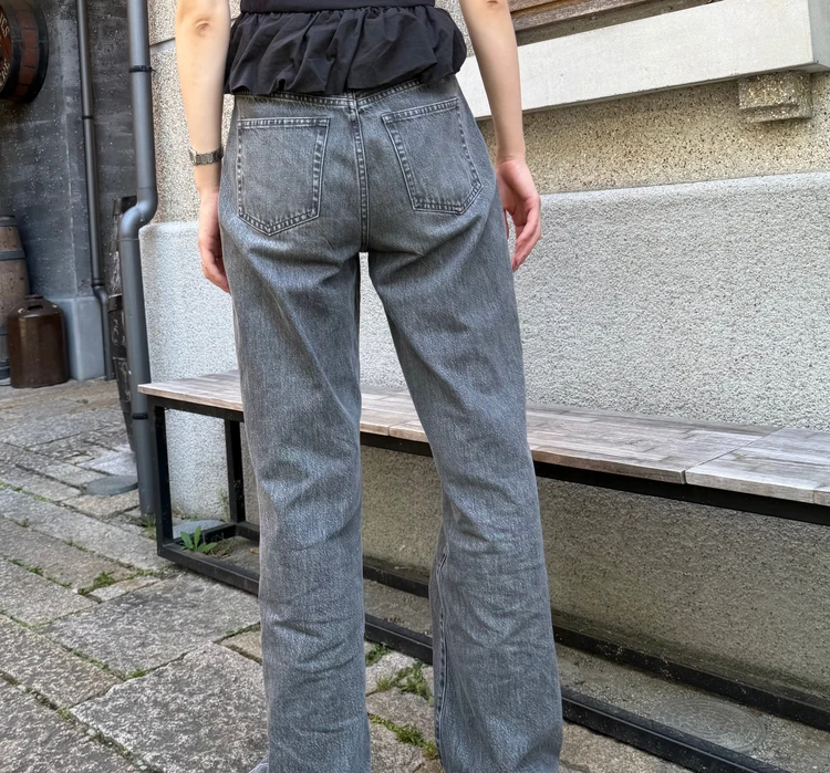 【ユニクロ（UNIQLO）ワイドストレートジーンズ】でつくる晩夏デニムコーデ2選　#ファッション部_4