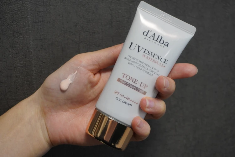 d'Alba(ダルバ) ウォータフルトーンアップサンクリーム