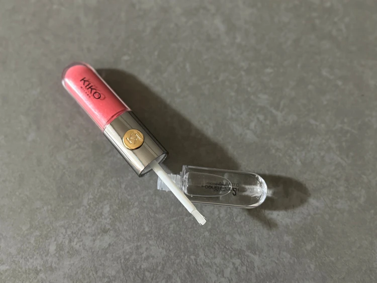 トップコート　キコミラノ　バズりリップ　KIKOMILANO unlimited double touch 落ちないリップ　オフィスリップ　オフィスメイク