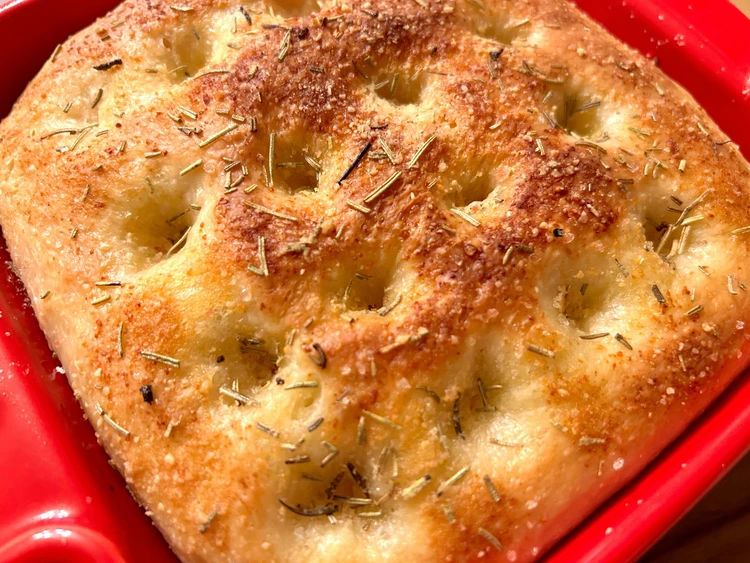 【朝焼くだけ20分！】夜中仕込みのふわもち絶品フォカッチャレシピ☆_2