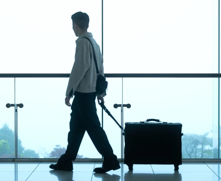 【吉田カバン】のブランド「POTR」から新作キャリーケース「WANDERLUST」が登場！ 
