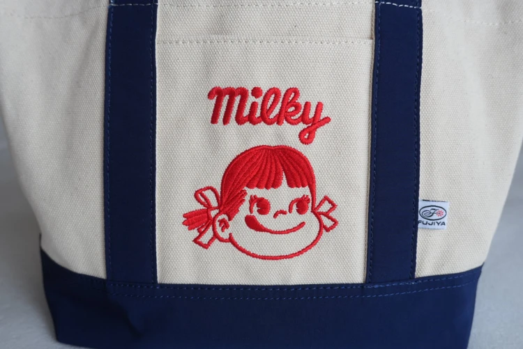 紀ノ国屋×不二家コラボトートのペコちゃん刺繍