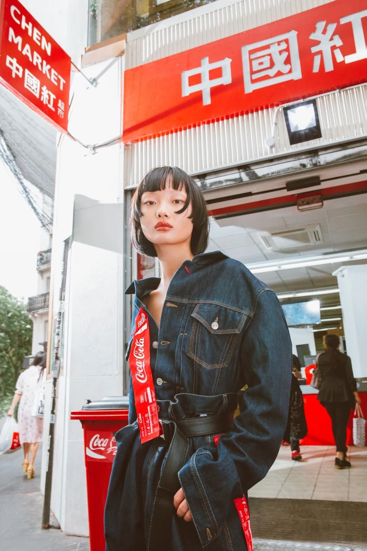 リサイクル素材を取り入れたファッショナブルアイテムに注目! 「DIESEL」×「Coca-Cola」がコラボレーション_2_2