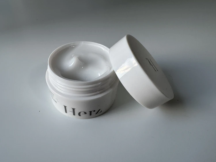 クリーム単体の写真。こっくり感が伝わると嬉しいです