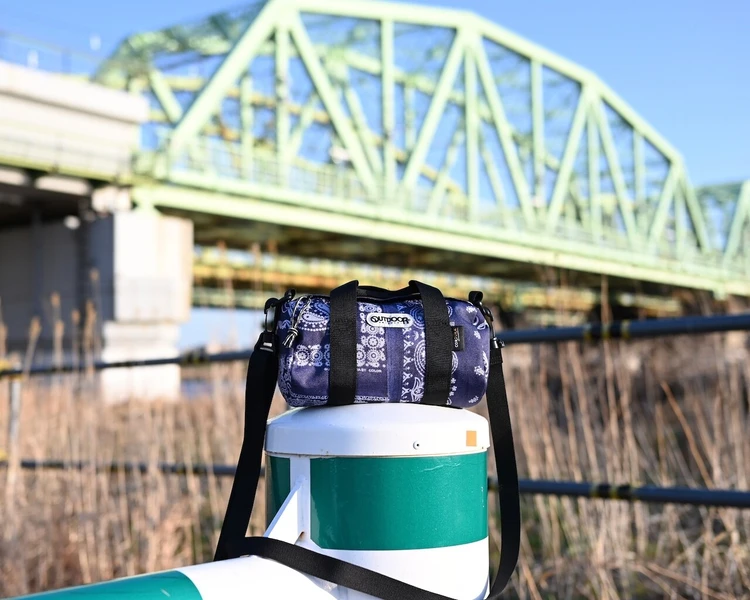 OUTDOOR PRODUCTSトリプルコラボ「ロールボストンポーチミニ」