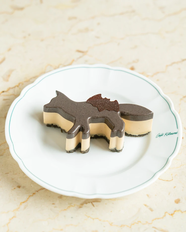 Cake Kitsuné Sésame Earl Grey – キツネケーキ「黒ごまアールグレイ」(青山・大阪・福岡限定) Eat in ¥750