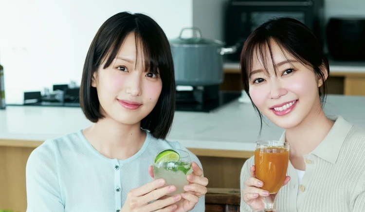 指原莉乃と長谷川あかりの女子会トーク！ 「二人が知り合ったきっかけは？」「ホムパに持っていくものは？」二人に7つの質問