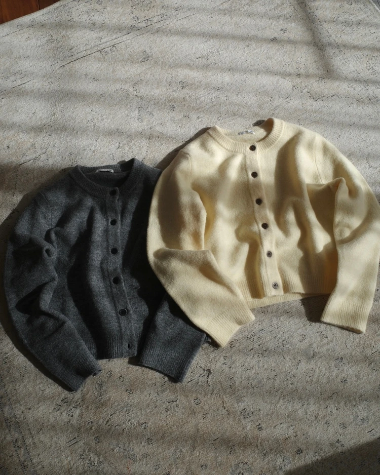 【GU レビュー】超使える「パフニットクルーネックカーディガン 徹底解説！_1