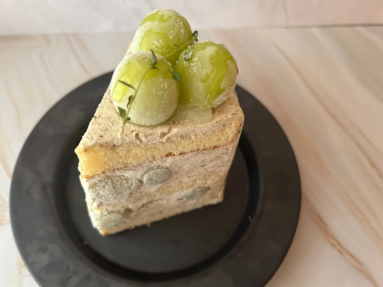 毎日変わる創作ケーキ!?一期一会スイーツに沼る『bonbon créatifs(ボンボン ケアティフ)』in 緑ヶ丘_3