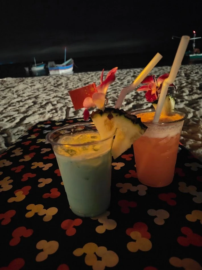 Hippie Bar　ホアヒン　バー　ビーチ