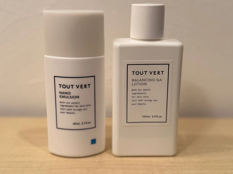 トゥベール化粧水　プレ化粧水　プチプラスキンケア　肌の曲がり角　アラサースキンケア　美容アイテム　プチプラアイテム　TOUTVERT　乳液とプレ化粧水