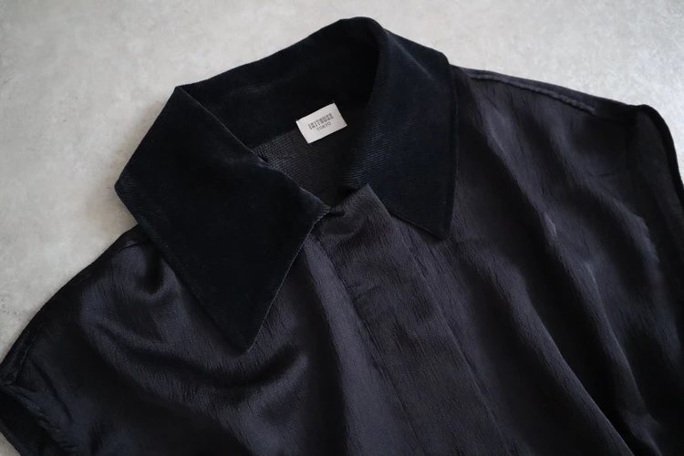 IKITSUKE イキツケ ハンマーサテンジャケット ネイビー コーデ 秋 着回し 着まわし お仕事 通勤 30代 襟 つき