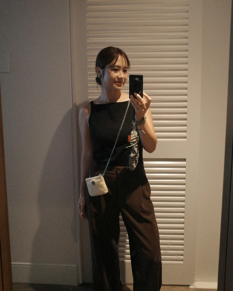30代骨ストの私がおすすめする、この夏一枚で着れる大人のノースリーブ♡_2
