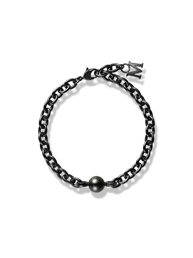 パッショノワール ブレスレット¥286000(黒蝶真珠・銀製〈ブラックロジウム仕上げ〉)