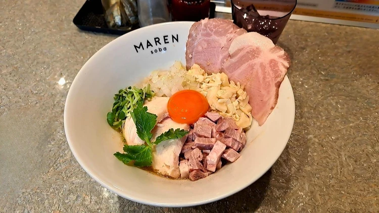 和食∞ラーメン!? ジャンクの概念が変わる「soba MAREN」の上品まぜそば【喜色満麺】 #ラーメン部_1