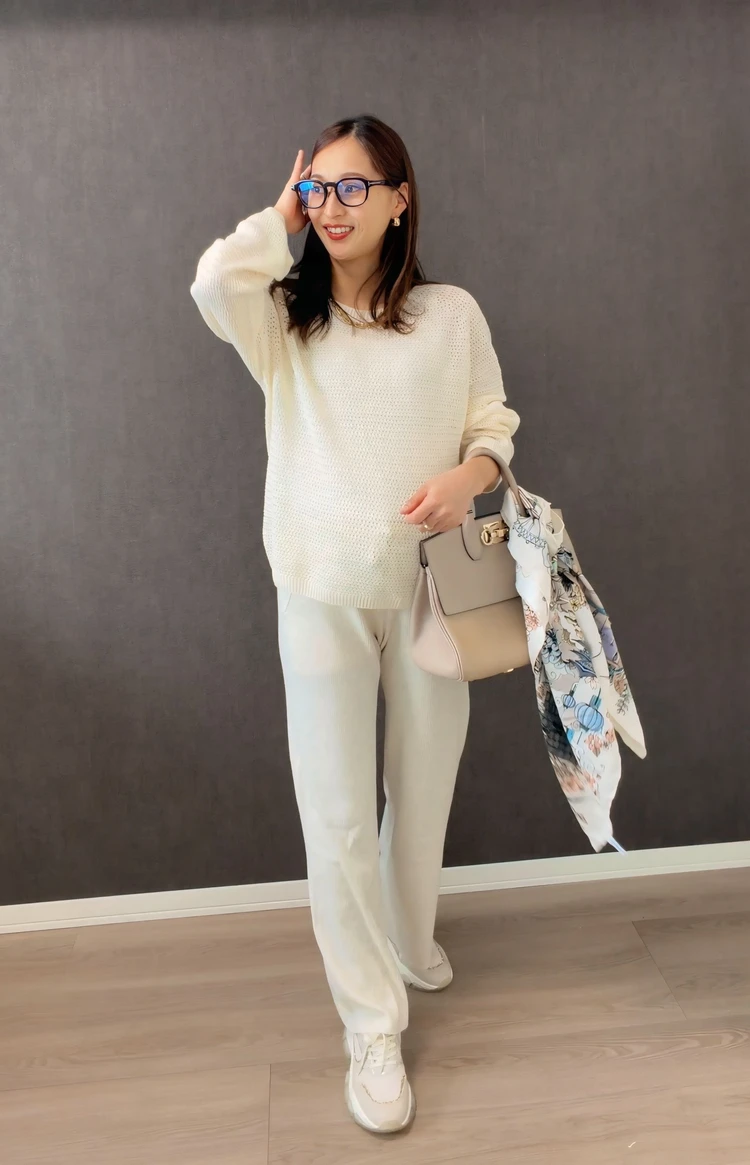 【UNIQLO】3Dメッシュクルーネックセーター着用コーディネート