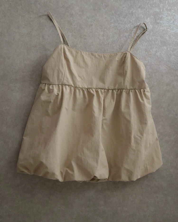 ジーユー　GU　夏コーデ　マンネリ　回避　格上げ　レイヤード　秋　バブルヘムキャミソール