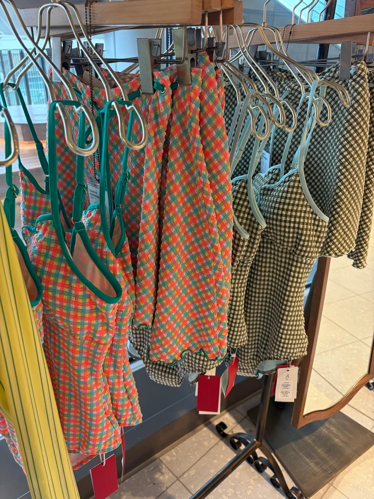 タイ発水着ブランド「APRILPOOLDAY」で洋服感覚の水着を_10