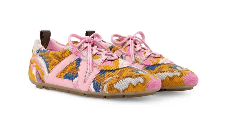 ルイ・ヴィトン 「LV スニーカリーナ」新作 ピンク系 サイド