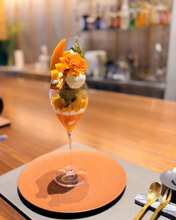 マンゴー ラグジュアリーパフェ専門店 伊豆ダイヤマンゴー パフェ マンゴースイーツ 熱海スイーツ