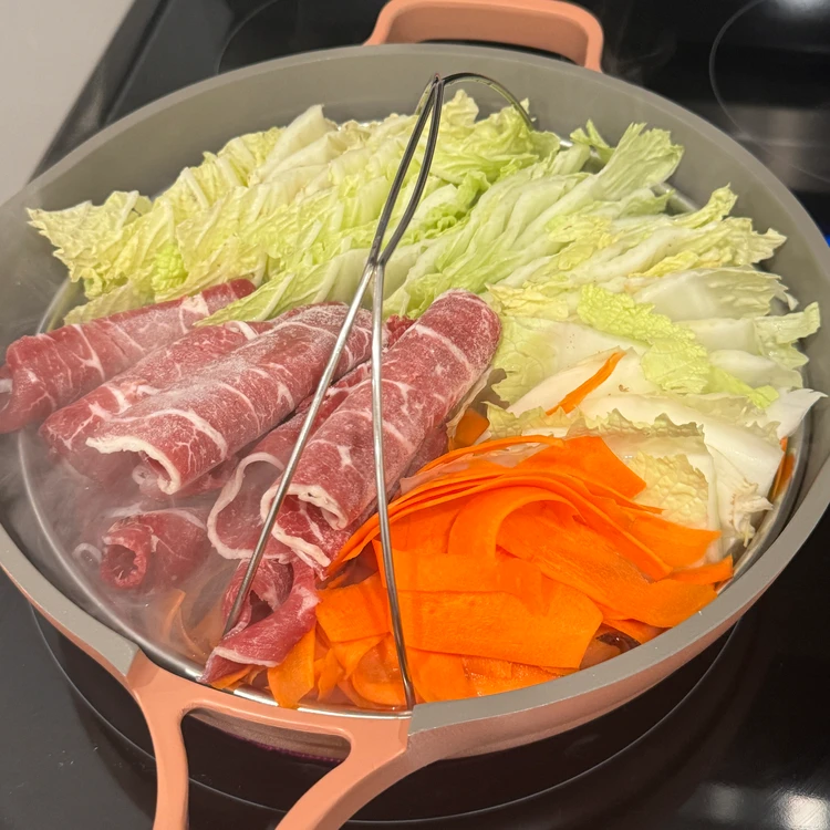Our Placeのフライパンと付属のスチーマー