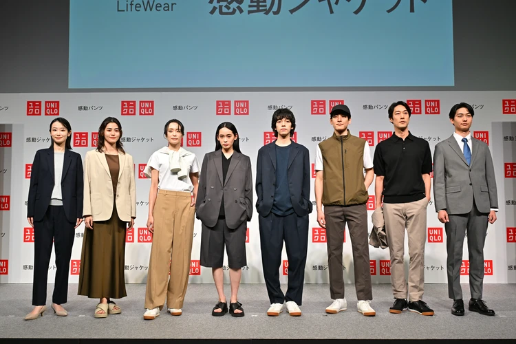ユニクロ「感動パンツ」「感動ジャケット」を着用したモデルの集合写真