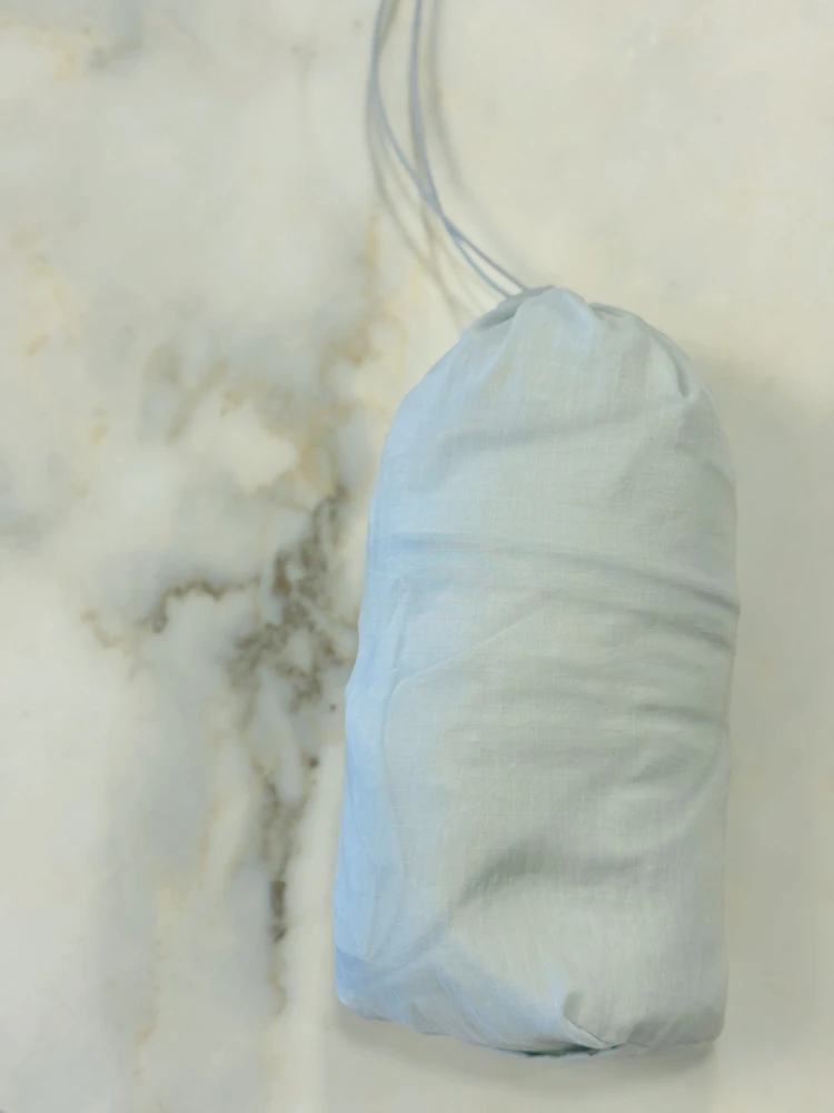 UVカットパーカー　GU 