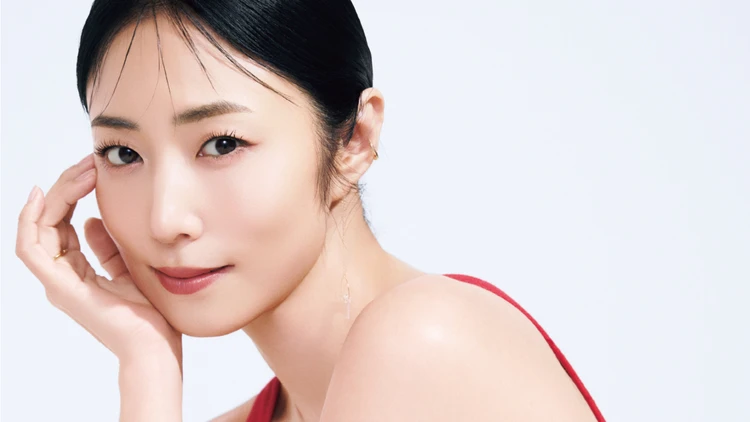 MEGUMIさん「30代からでも、自己ベストの透明感はつくれる」肌のために日々心がけていることを聞いた