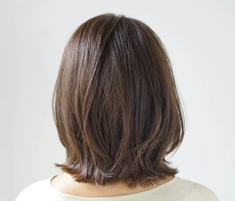 くびれミディ　バック