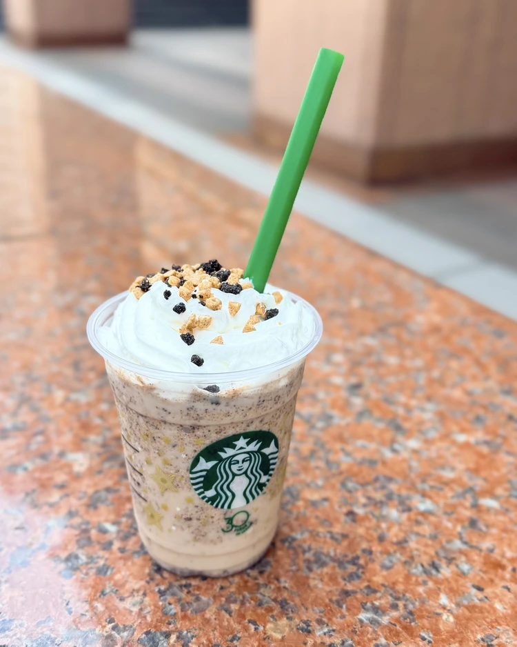 スタバ　新作　THEフラペチーノofチャンキークッキー　期間限定　レポート