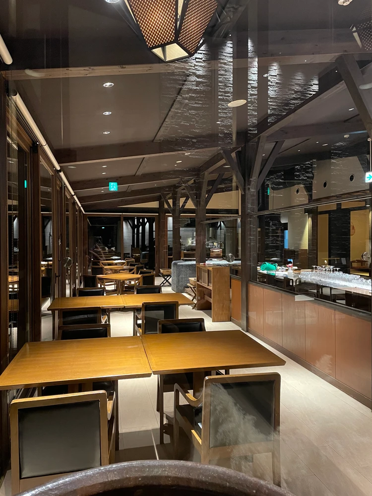 夕食会場内観