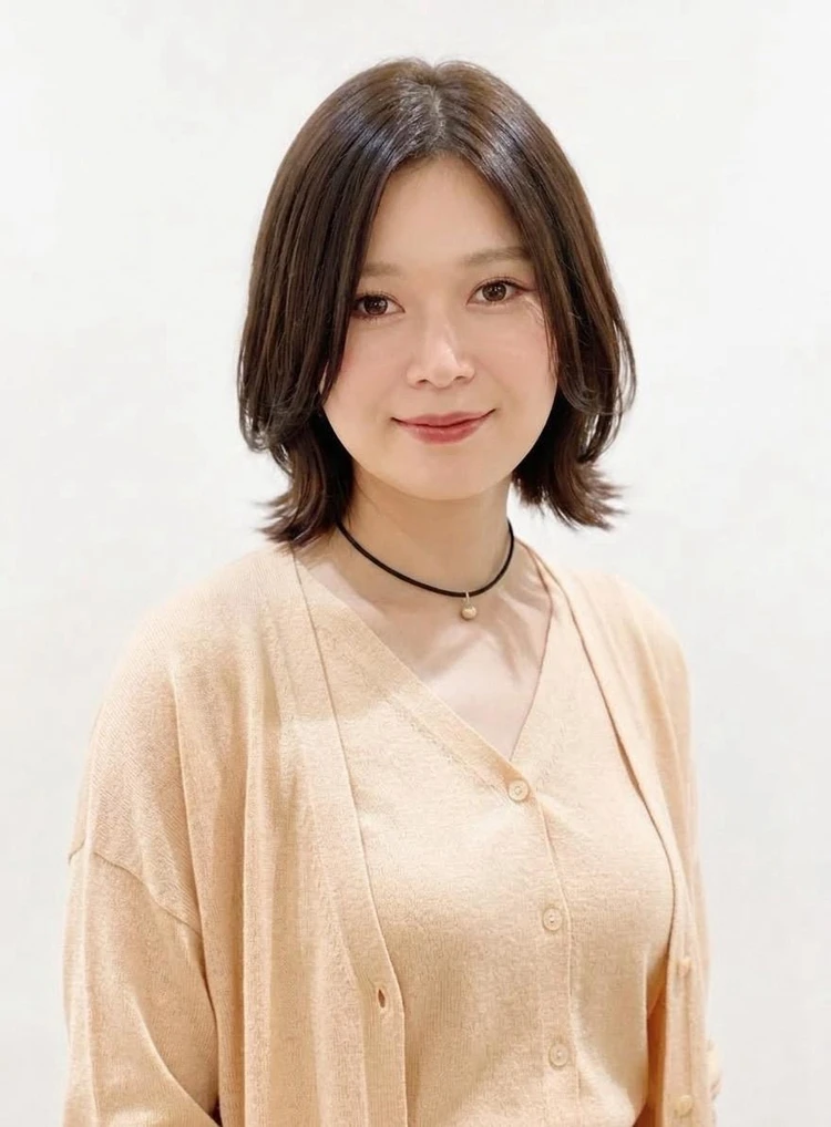 【2026年秋トレンドレイヤー】 美シルエットで仕上げる色っぽヘア! 上品なレイヤーボブ